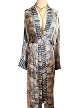 Load image into Gallery viewer, Vintage Silk Long Robe
