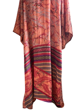 Load image into Gallery viewer, Vintage Silk Robe