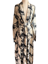 Load image into Gallery viewer, Vintage Silk Long Robe
