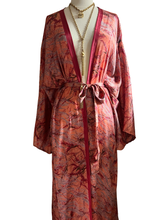 Load image into Gallery viewer, Vintage Silk Robe