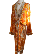 Load image into Gallery viewer, Vintage Silk Robe