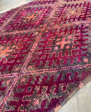 Load image into Gallery viewer, Marmoucha Plum Rug 7’x11’