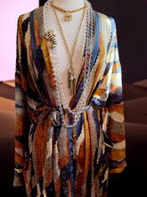 Load image into Gallery viewer, Vintage Silk Robe