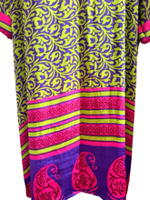 Load image into Gallery viewer, Vintage Silk Robe