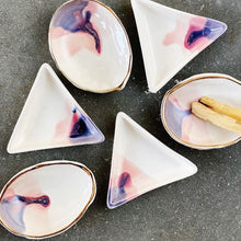 Load image into Gallery viewer, Triangle Ceramic Dish