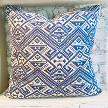 Load image into Gallery viewer, Nomade Pillow Navy