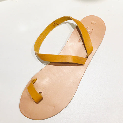 Leather Toe Ring Sandal Canary